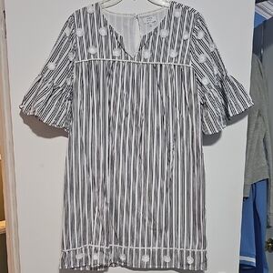 Crown & Ivy Gray and White Striped Dress Floral Appliques Sz L Lined 100% Cotton